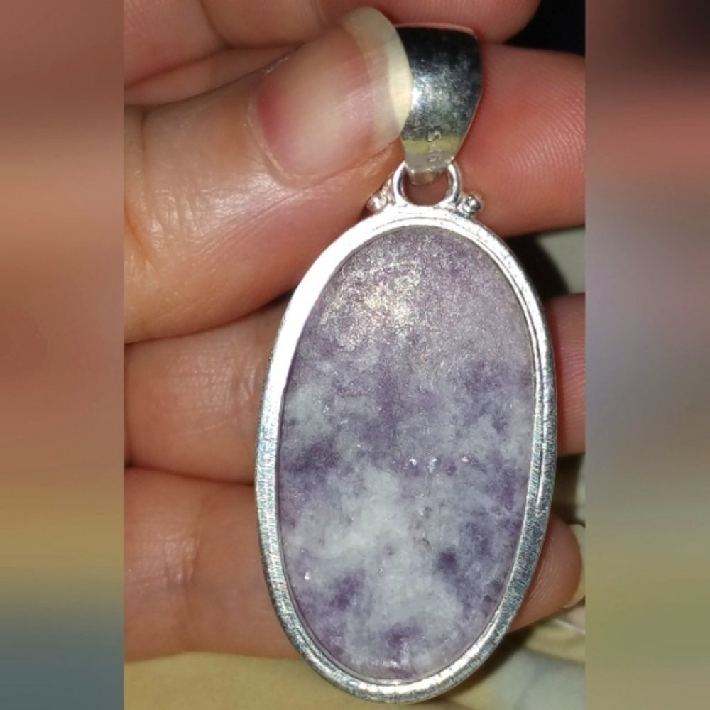 NEW Beautiful Lepidolite 1.8" Pendant & 925 Silver Chain - Natural Calming Stone - Picture 5 of 9
